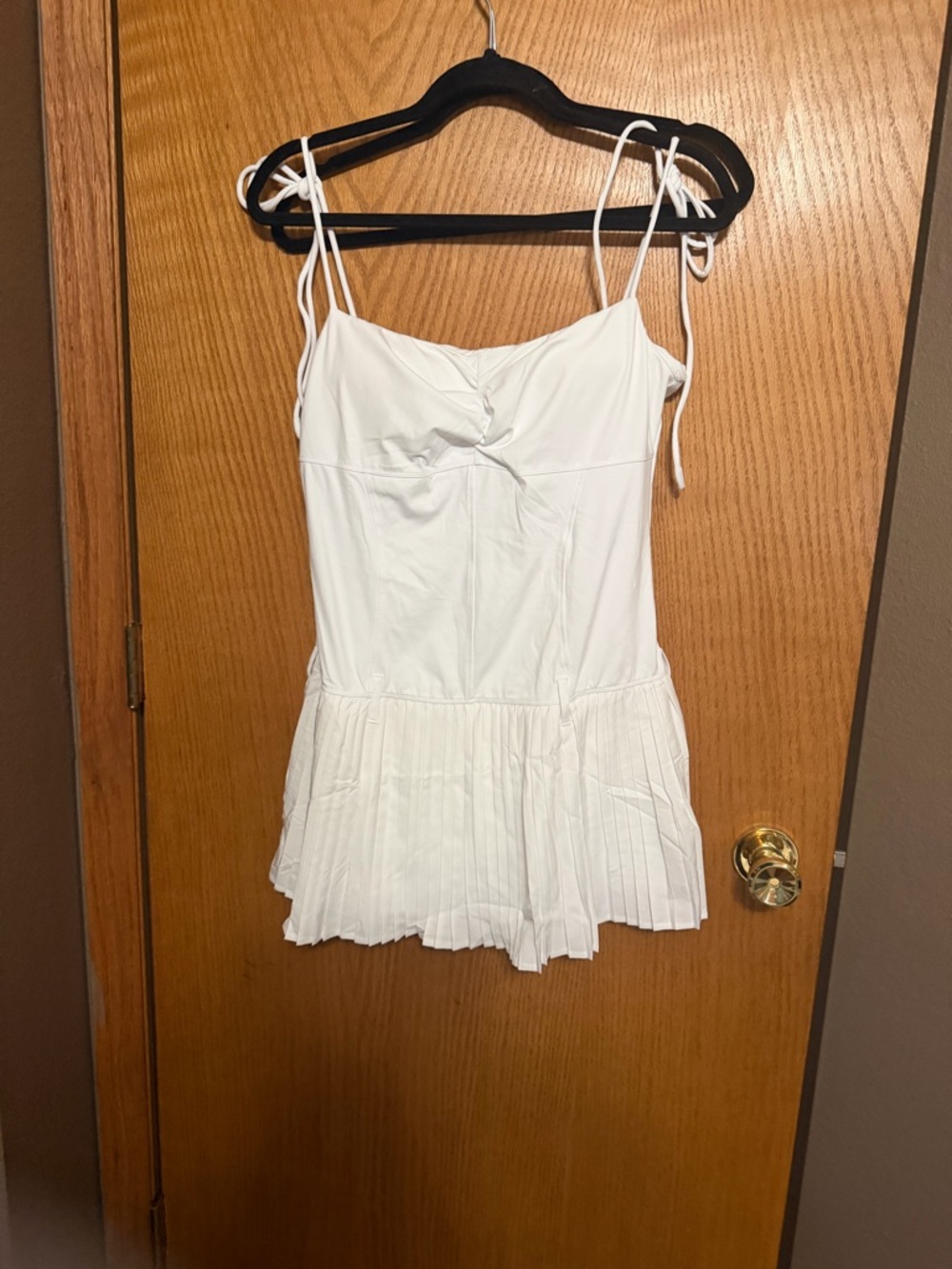 Halara NWT White Sleeveless Tie-Shoulder Pleated Mini dress with shorts